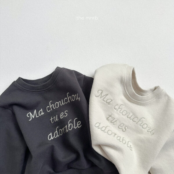(預購)_Minirobe_秋 英文刺繡上衣
